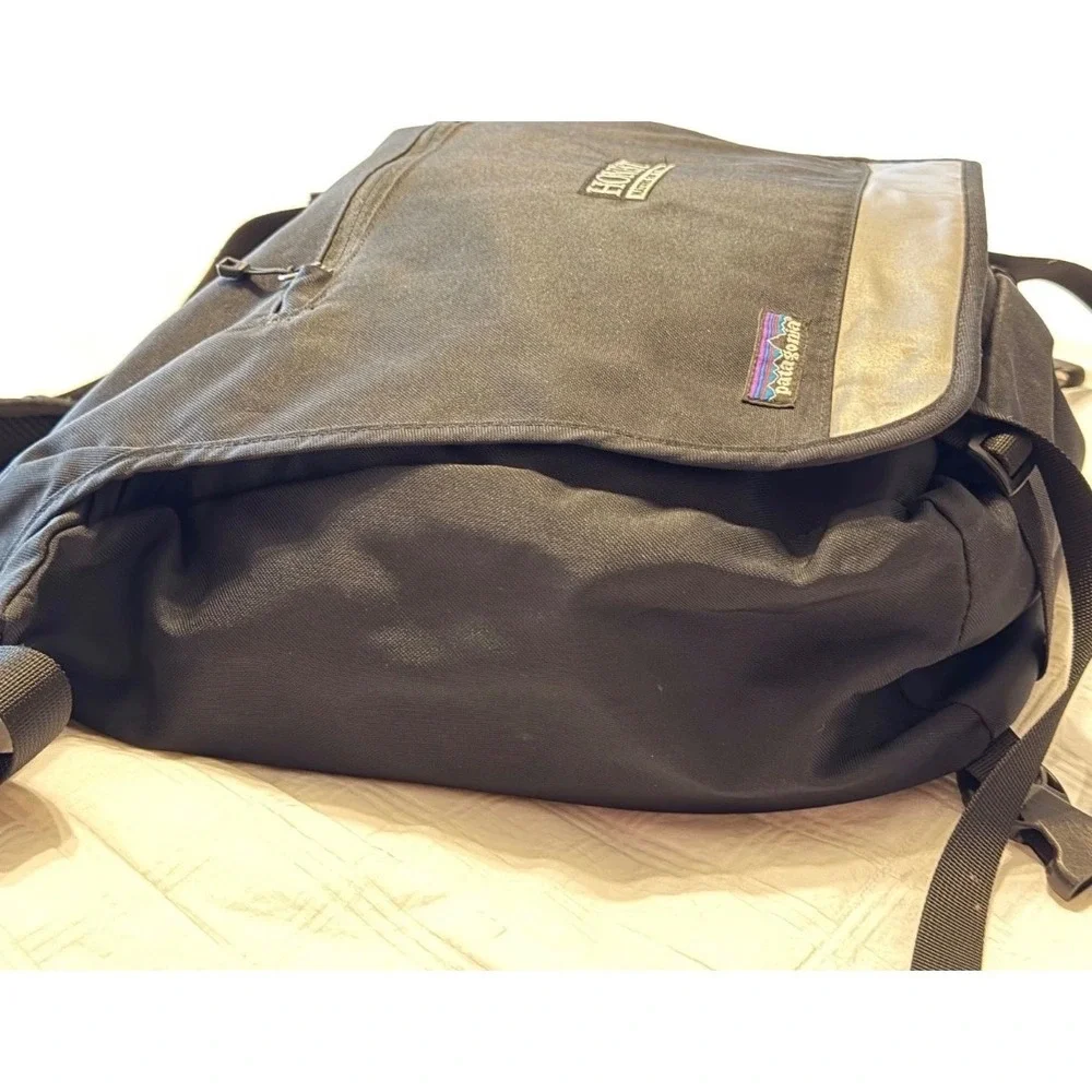 Vintage Patagonia x Honest Diaper Messenger Bag‎ Black Reflective RARE Collab
